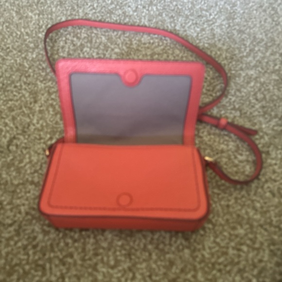 Marc Jacobs pink cross body bag with gold hardware new with tags - Picture 5 of 5